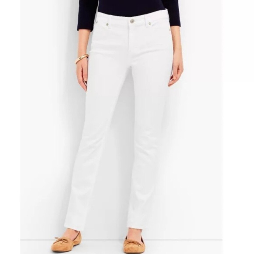 🎉HP🎉 Talbots Petite Straight White Jeans